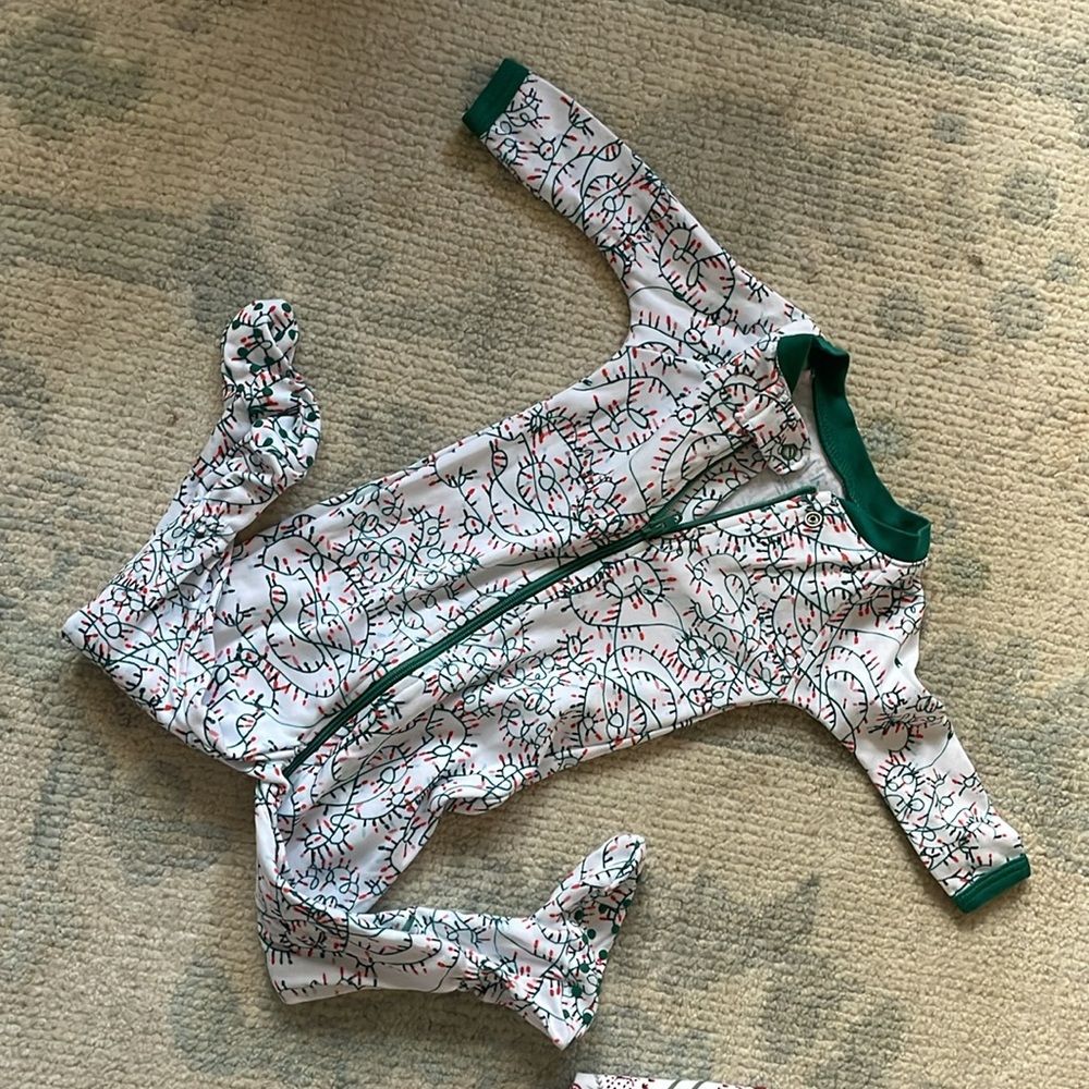 Lake Pajamas 3-6mo Tangled Light Christmas pajamas onesie footie